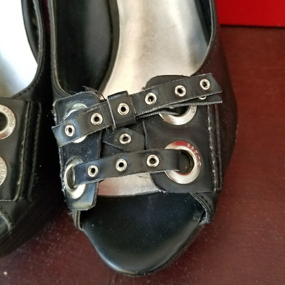 Open Toe Black Guess Heels - Picture 6 of 7